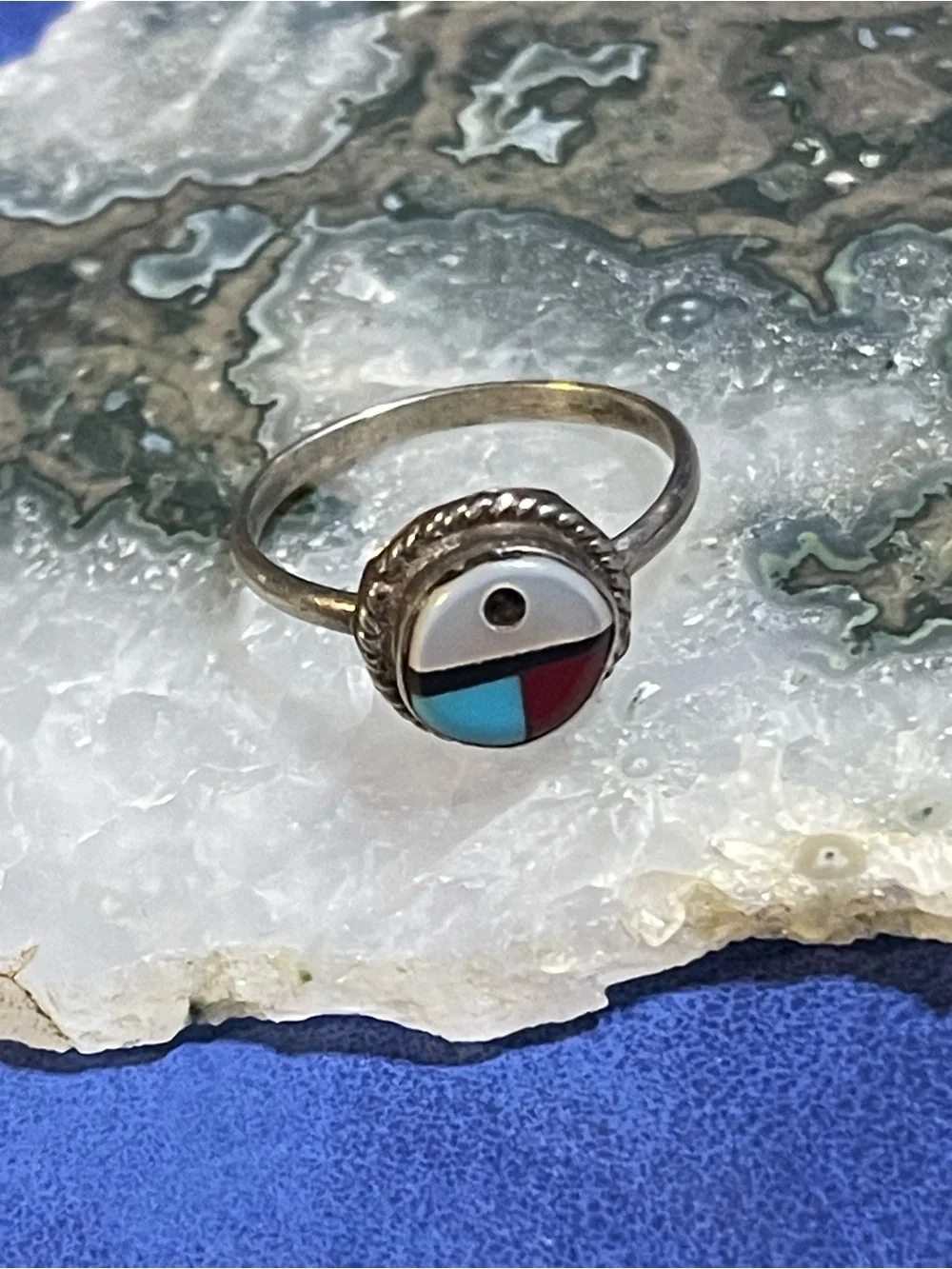 Traditional Zuni-Style “SunFace Motif “Ring Sz 5.5 -925 -Multi-Stone Inlay